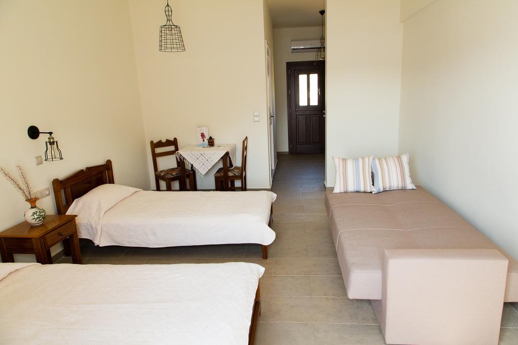 Hotel Porto Potha Telendos ภายนอก รูปภาพ