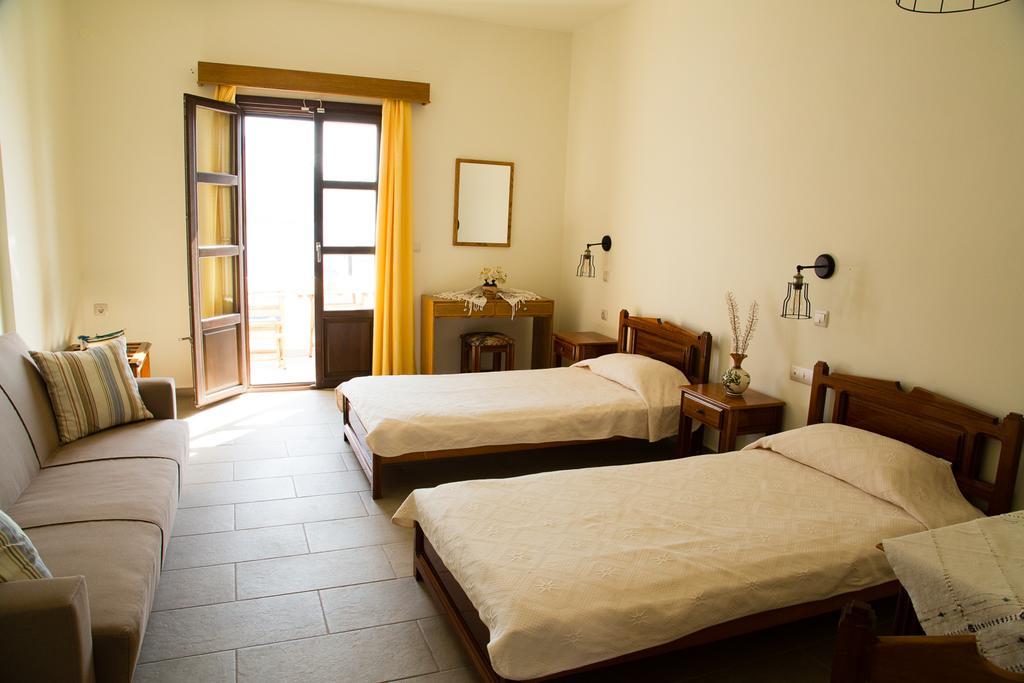 Hotel Porto Potha Telendos ภายนอก รูปภาพ