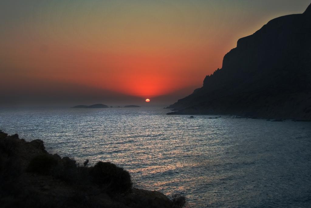 Hotel Porto Potha Telendos ภายนอก รูปภาพ
