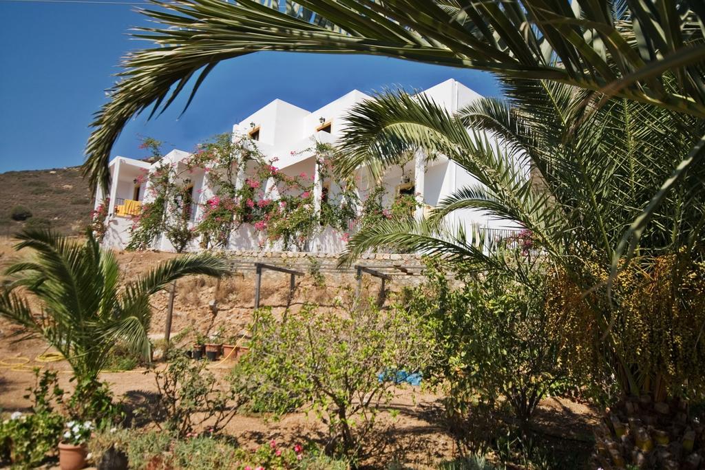 Hotel Porto Potha Telendos ภายนอก รูปภาพ