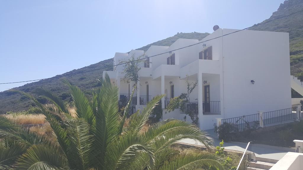 Hotel Porto Potha Telendos ภายนอก รูปภาพ